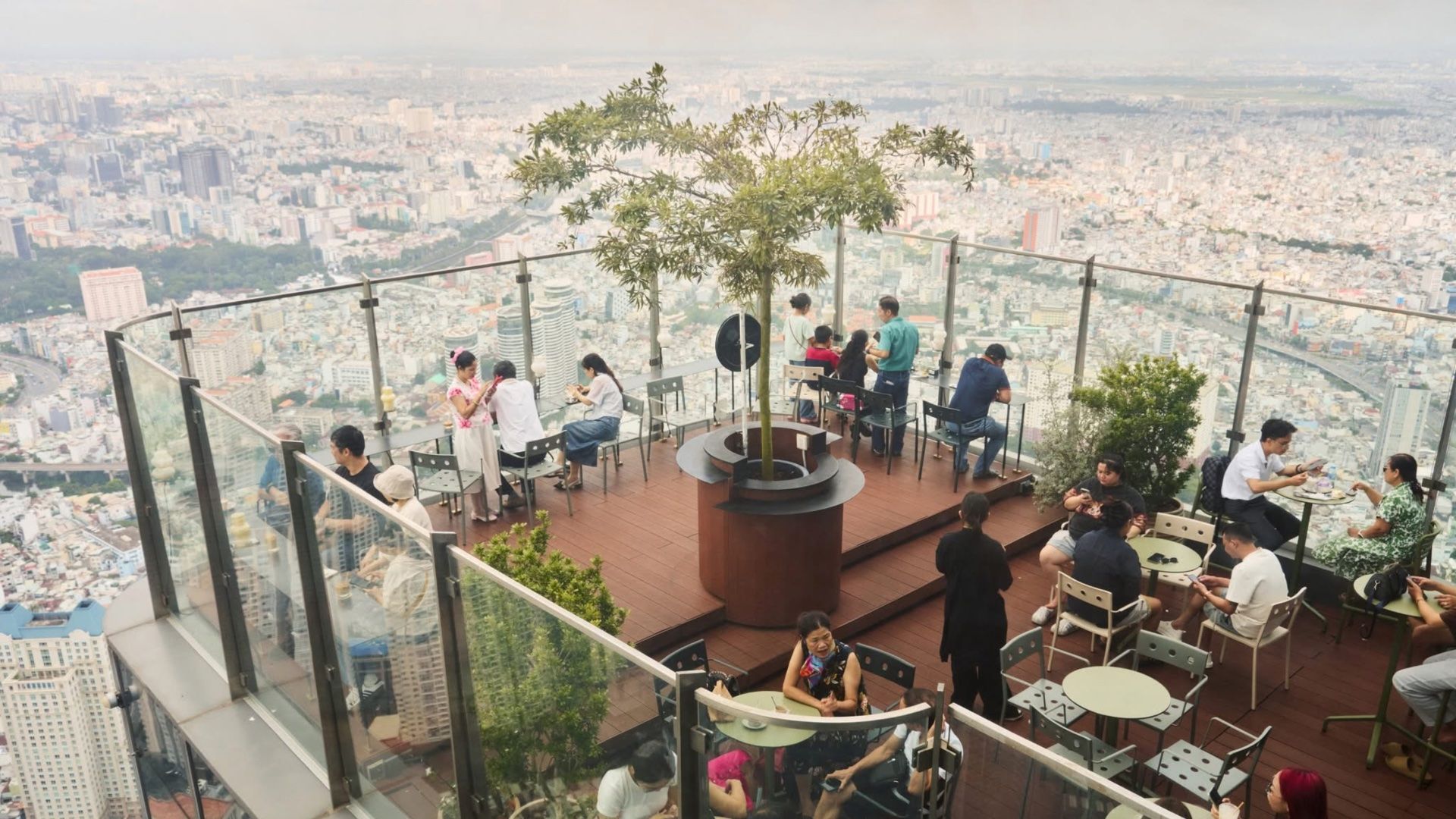 Blank Lounge Landmark · 호치민