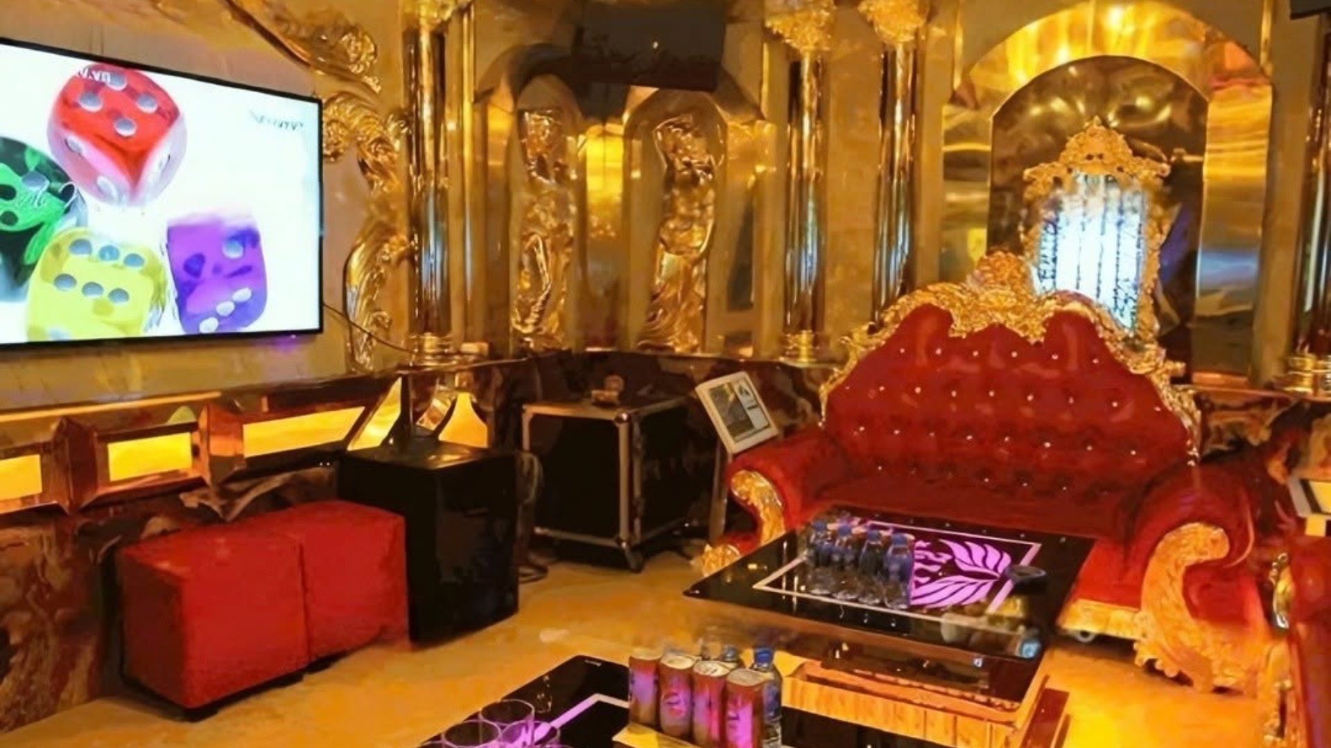 Karaoke 142 Triệu Việt Vương · 하노이