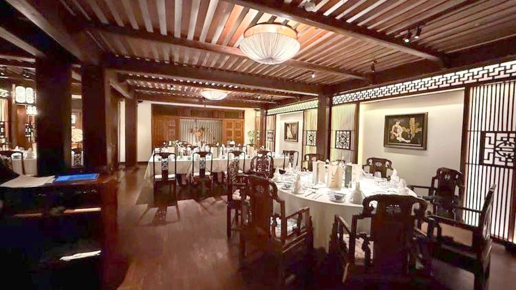 Mandarine Restaurant  · 호치민 다이닝 갤러리 사진 1