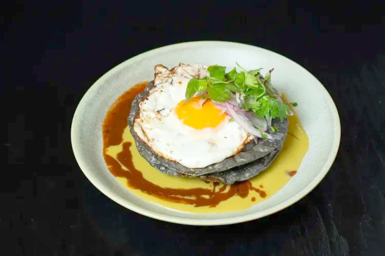 Sol Kitchen & Bar · 호치민 다이닝 갤러리 사진 1