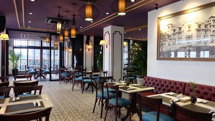 M Bar - Hotel Majestic Saigon · 호치민 · 라운지 1