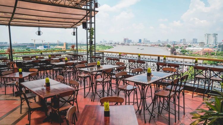 M Bar - Hotel Majestic Saigon · 호치민 · 라운지 4