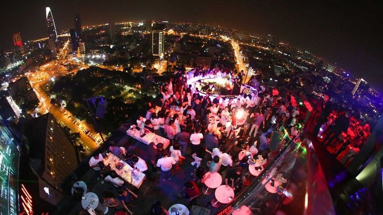 Chill Skybar & Dining · TP. Hồ Chí Minh · Lounge 6