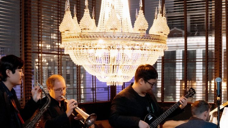 House of Barbaard - Bar (Ministry) · 호치민 · 라운지 8