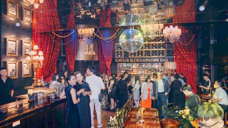House of Barbaard - Bar (Ministry) · 호치민 · 라운지 1