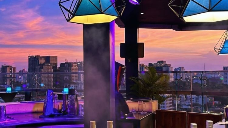 Above Sky Bar · 胡志明市 · 酒廊 3