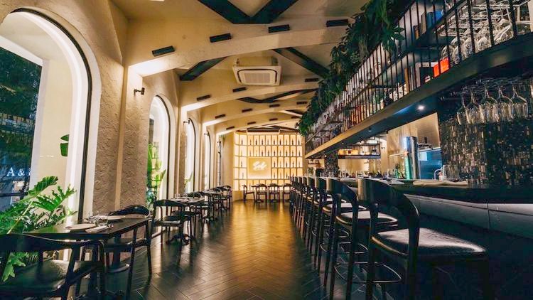 Sol Kitchen & Bar · Ho Chi Minh City · Dining 2