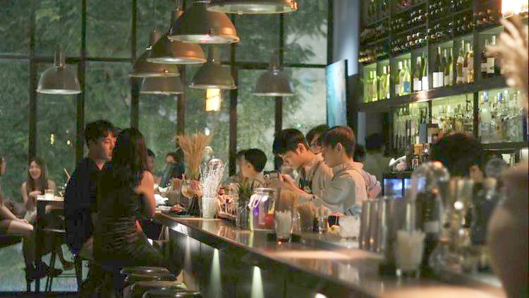 Layla - Eatery & Bar · 호치민 · 라운지 6