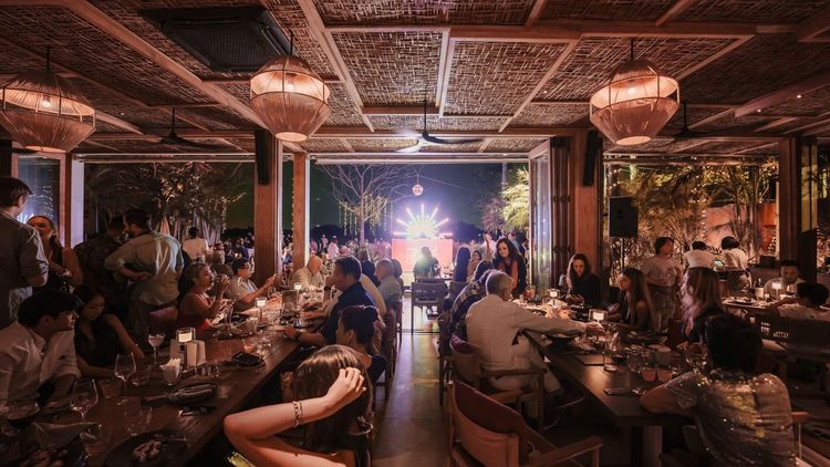 CLAY - Cocktails & Cuisine · 胡志明市 · 餐饮 7