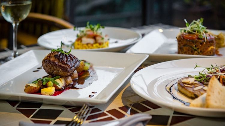 Chanh Bistro Rooftop Saigon · ホーチミン · ダイニング 5