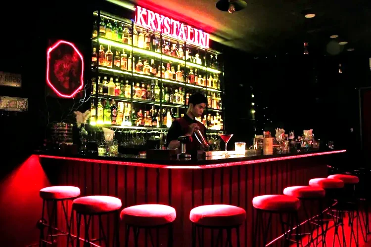 Krystalini Hidden Cocktail Bar · 호치민 라운지 갤러리 사진 1
