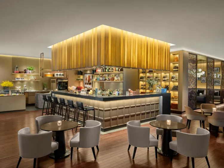 Whisper Bar & Lounge · 호치민 라운지 갤러리 사진 7