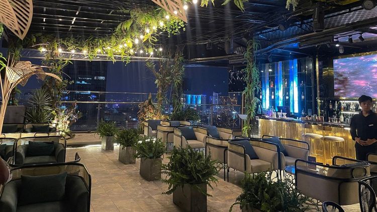 NYX Sky Lounge & Mixology · 다낭 · 라운지 1
