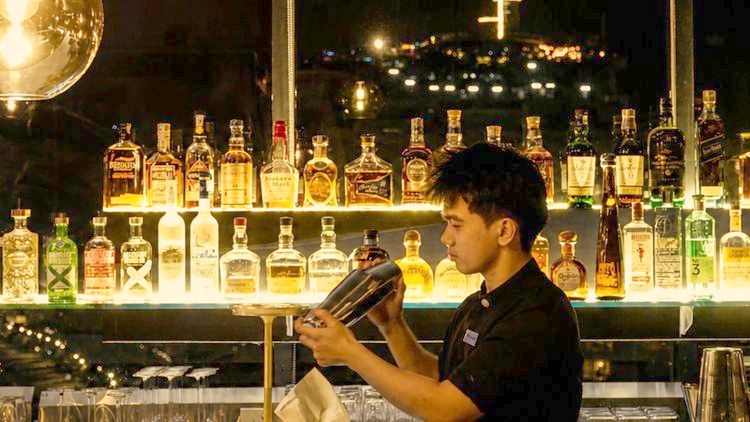 Altitude Rooftop Bar · 나트랑 · 라운지 3