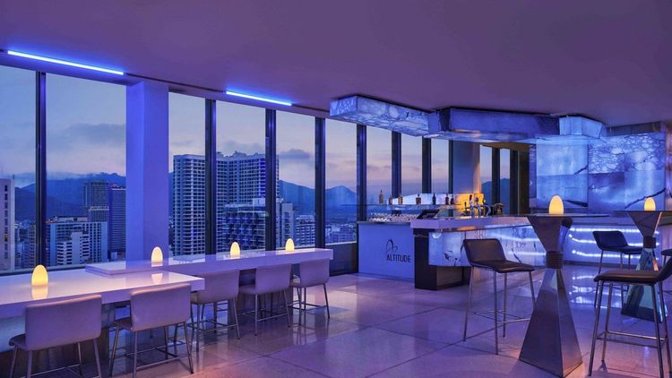 Altitude Rooftop Bar · 나트랑 · 라운지 13