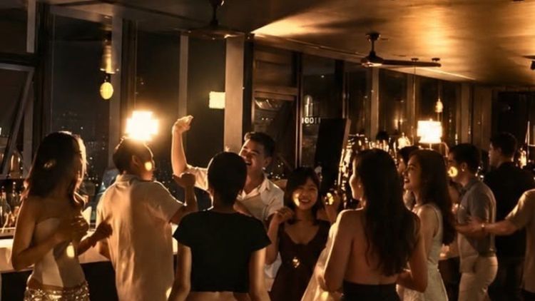 Altitude Rooftop Bar · 나트랑 · 라운지 1