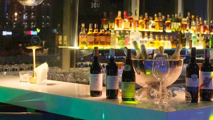 Altitude Rooftop Bar · 나트랑 · 라운지 5
