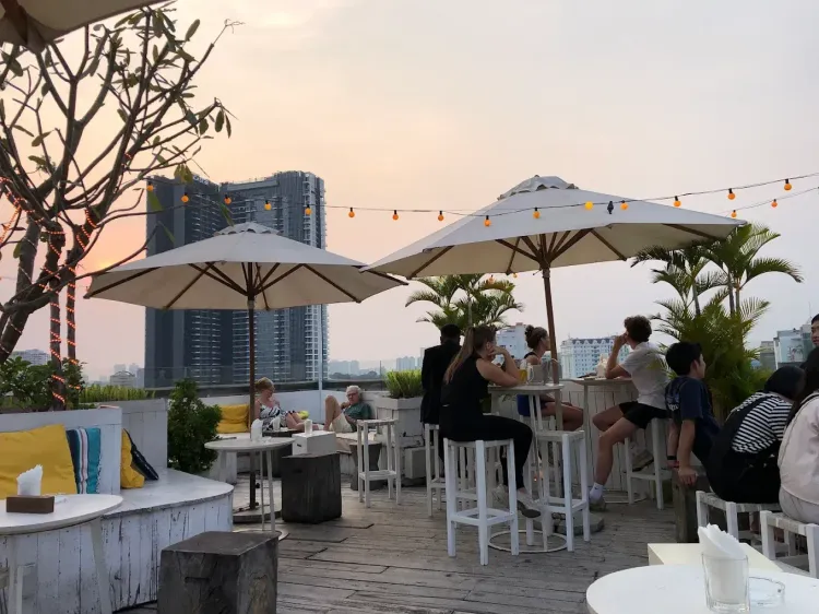 Banana Mama Rooftop Bar & Kitchen Saigon · 호치민 라운지 갤러리 사진 2