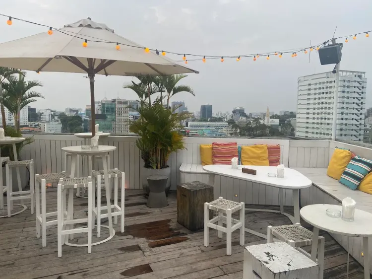 Banana Mama Rooftop Bar & Kitchen Saigon · 호치민 라운지 갤러리 사진 3