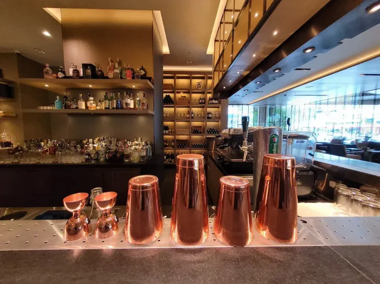 Whisper Bar & Lounge · 호치민 라운지 갤러리 사진 5